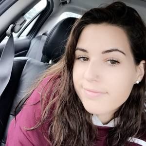 Meet your Posher, Julia